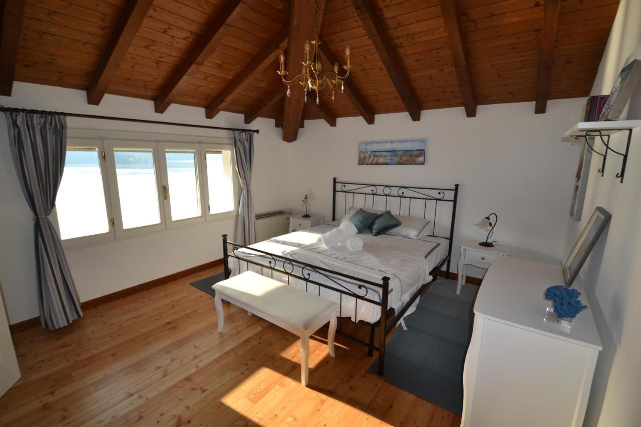 Villa Rina Deluxe And Cottage Porto Ceresio Kültér fotó