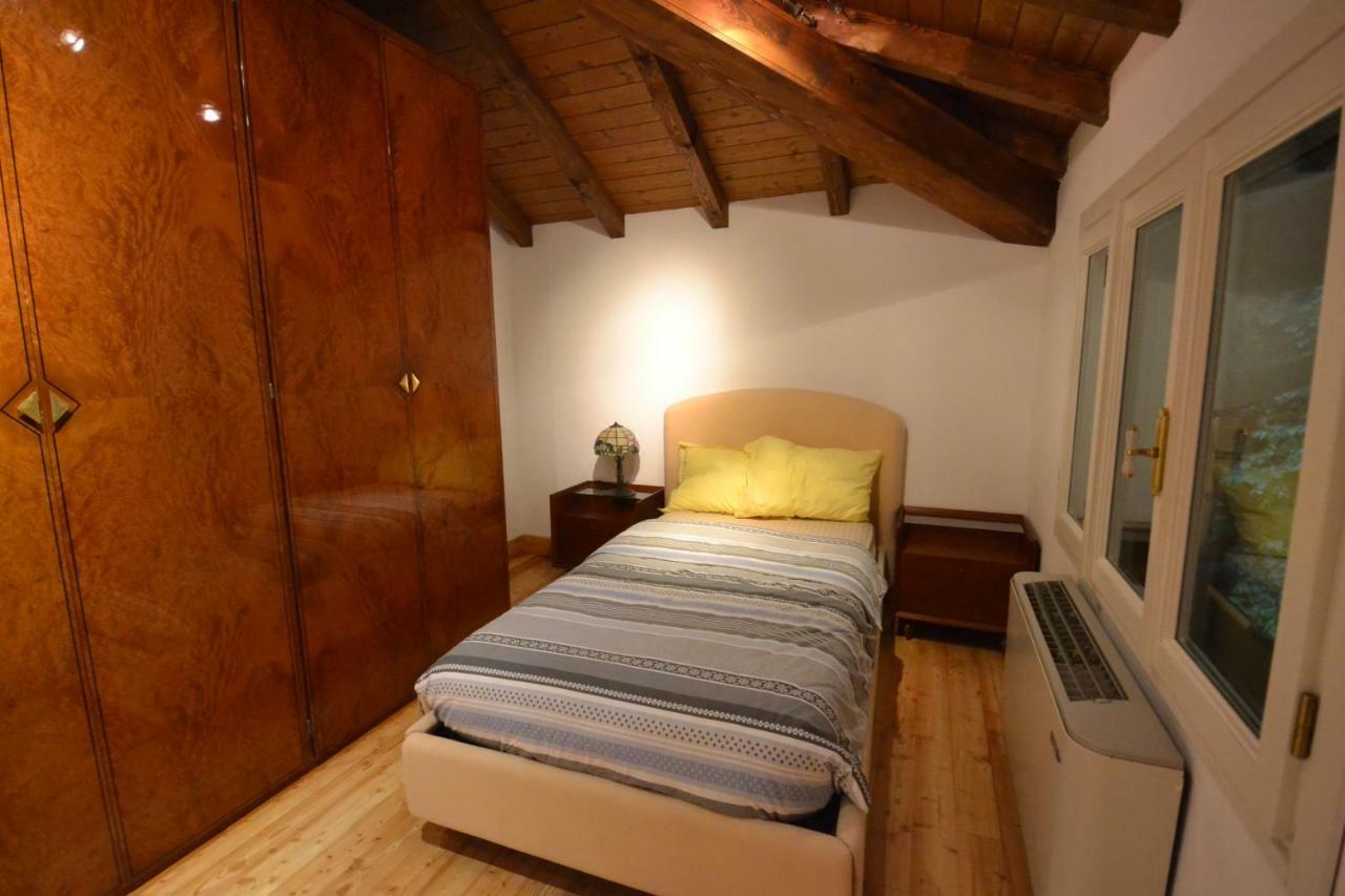 Villa Rina Deluxe And Cottage Porto Ceresio Kültér fotó
